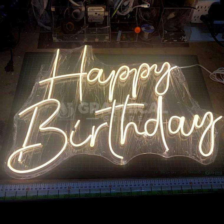 Happy Birthday M10 Neon Calido